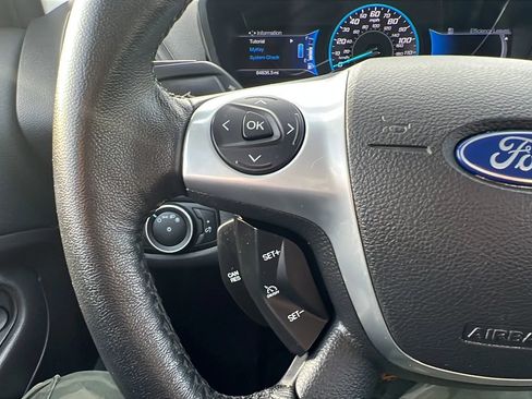 Used 2017 Ford C-MAX SE image 15