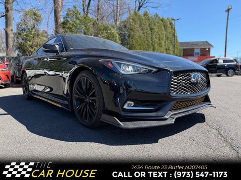 Used 2018 INFINITI Q60 3.0t Luxe w/ Sensory Package 3.0T Luxe AWD/4WD image 10