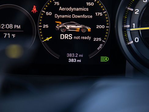 Certified 2025 Porsche 911 GT3 RS RWD image 38