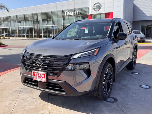 New 2026 Nissan Rogue SV FWD image 4