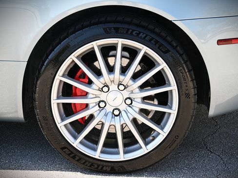 Used 2005 Aston Martin DB9 Volante image 32