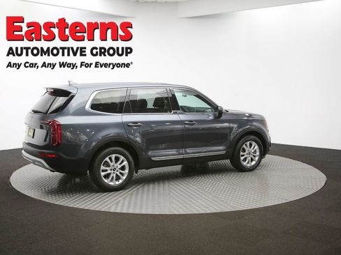 Used 2022 Kia Telluride LX image 43