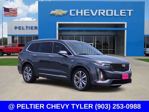 Used 2021 Cadillac XT6 Premium Luxury FWD image 1