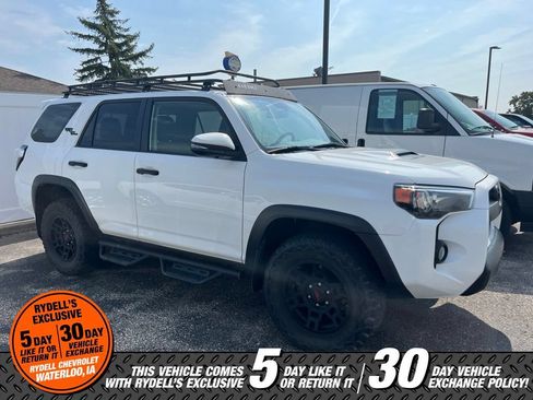 Used 2019 Toyota 4Runner TRD Off-Road Premium AWD/4WD image 5