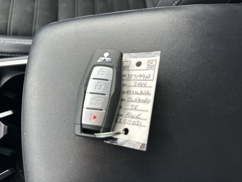 Used 2024 Mitsubishi Outlander SE AWD/4WD image 20