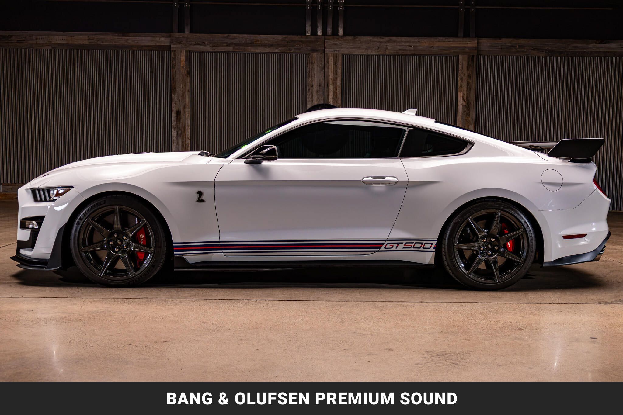 Used 2022 Ford Mustang Shelby GT500 w/ Carbon Fiber Track Pack RWD image 5