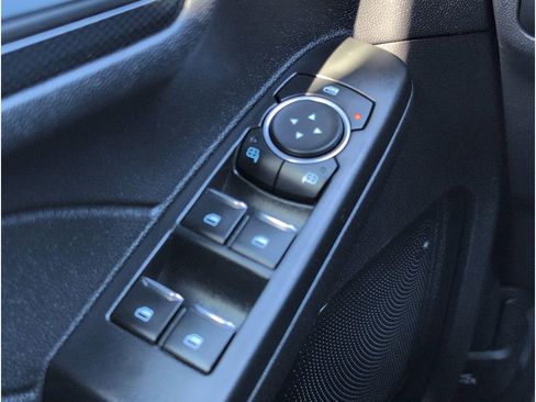 Used 2025 Ford Escape ST-Line image 12