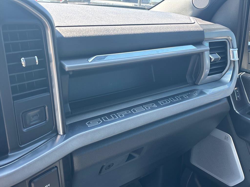 Certified 2025 Ford F250 Platinum AWD/4WD image 40