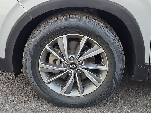 Used 2020 Hyundai Santa Fe Limited image 13