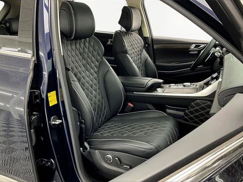 Used 2024 Genesis GV80 3.5T w/ Prestige Package image 7