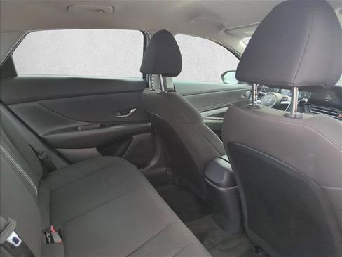 Used 2023 Hyundai Elantra SEL w/ Convenience Package FWD image 23