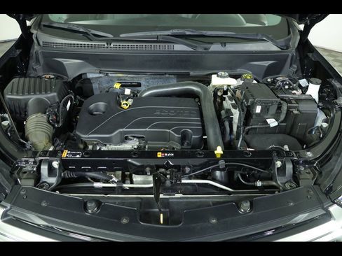 Used 2024 Chevrolet Equinox LT image 16