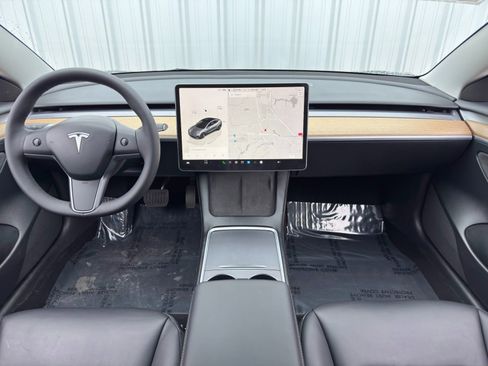Used 2023 Tesla Model 3 Standard Range image 14