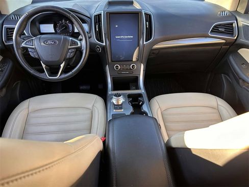 Used 2022 Ford Edge SEL w/ Convenience Package image 14