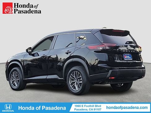 Used 2024 Nissan Rogue S FWD image 7