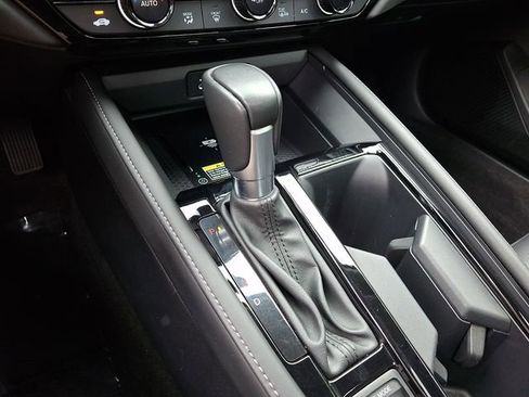 Used 2024 Honda Accord Touring image 17