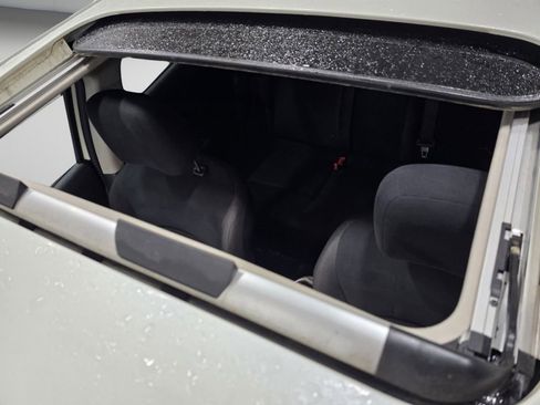 Used 2012 Nissan Juke SV image 27