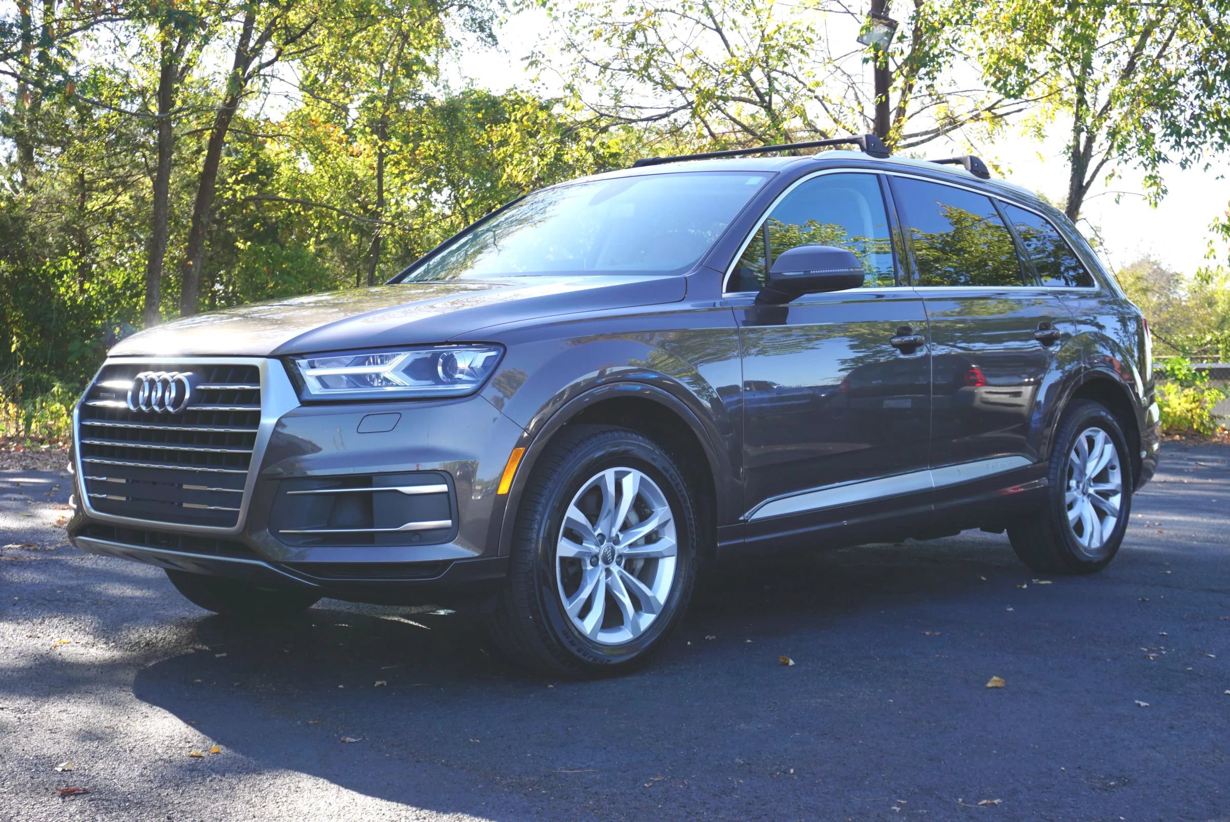 Used 2017 Audi Q7 3.0T Premium Plus w/ Premium Plus Package AWD/4WD image 1