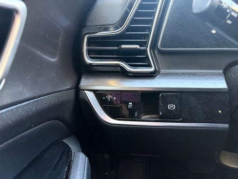 Used 2024 Kia Sportage EX FWD image 22