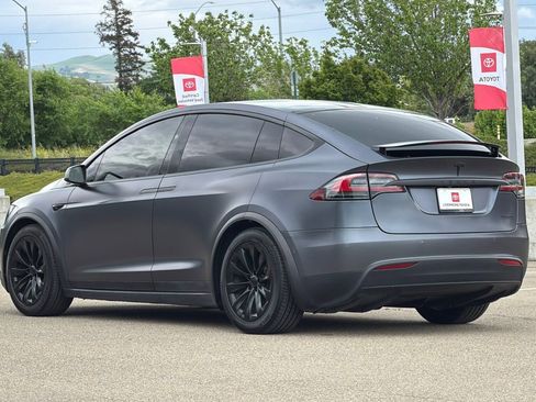 Used 2020 Tesla Model X Long Range image 6