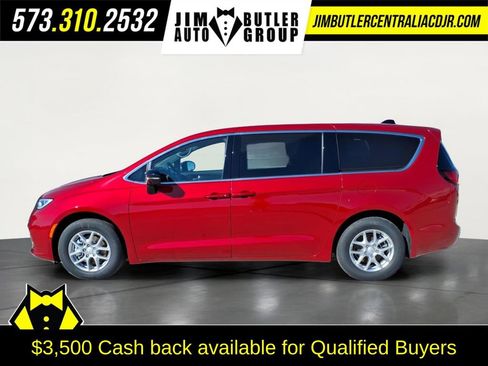 New 2026 Chrysler Pacifica Select image 2