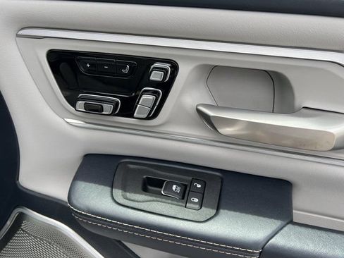 Used 2025 RAM 1500 Tungsten w/ Off Road Group AWD/4WD image 19