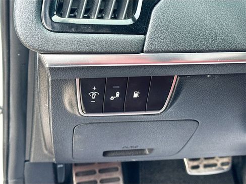 Used 2021 Kia Stinger GT image 10