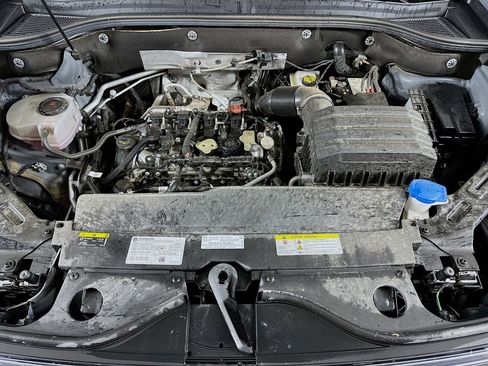 Used 2024 Volkswagen Atlas Cross Sport SEL R-Line image 34