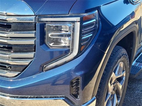 Used 2022 GMC Sierra 1500 SLT w/ SLT Premium Plus Package image 6