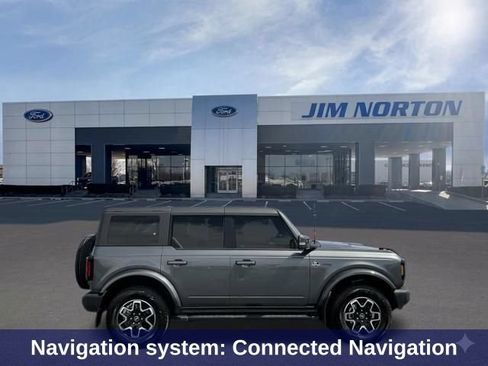 Used 2024 Ford Bronco Outer Banks AWD/4WD image 3