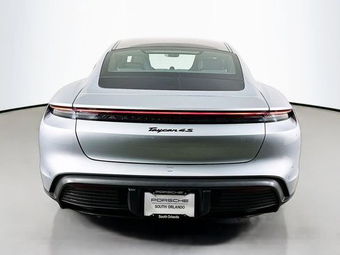 Used 2021 Porsche Taycan 4S image 10