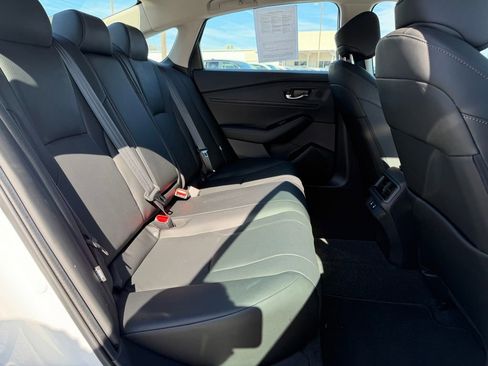 Used 2024 Honda Accord Touring image 11