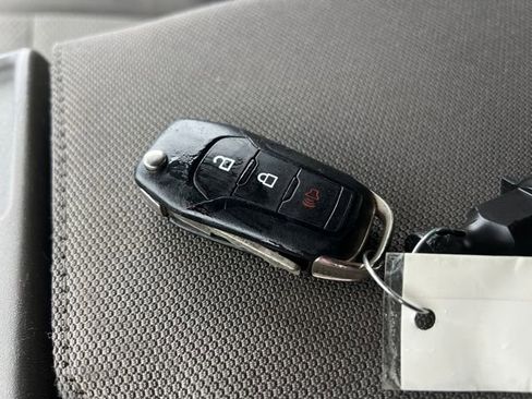 Used 2020 Ford F150 XLT image 30