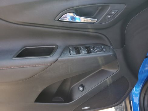 Used 2024 Chevrolet Equinox RS w/ RS Leather Package FWD image 21