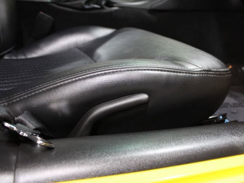 Used 2002 Chevrolet Corvette Z06 w/ Memory Pkg RWD image 19