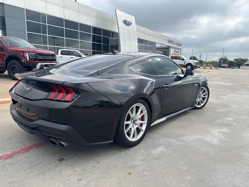 Used 2024 Ford Mustang GT Premium RWD image 3