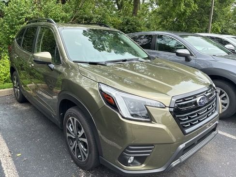 Used 2024 Subaru Forester Limited AWD/4WD image 3