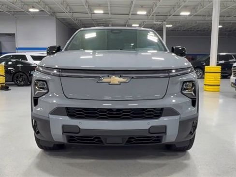New 2026 Chevrolet Silverado EV LT image 19