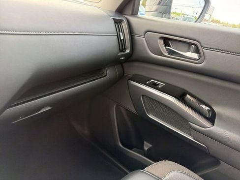 Used 2024 Nissan Pathfinder SL w/ SL Premium Package AWD/4WD image 26