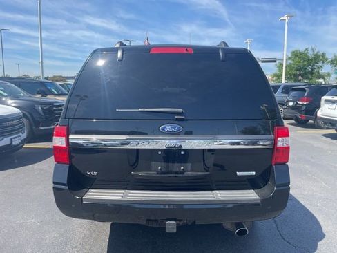 Used 2017 Ford Expedition XLT w/ Equipment Group 202A AWD/4WD image 3