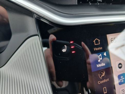 New 2026 Jeep Cherokee Laredo image 19