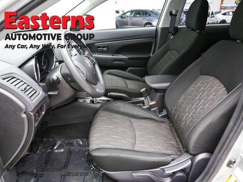 Used 2024 Mitsubishi Outlander Sport AWD image 14