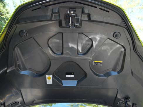 Used 2025 Lamborghini Revuelto AWD/4WD image 23