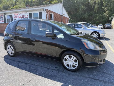 Used 2011 Honda Fit image 3