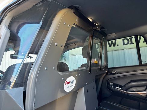 Used 2019 Chevrolet Tahoe 4WD image 23