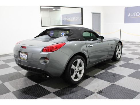Used 2006 Pontiac Solstice Convertible w/ Power Package image 4