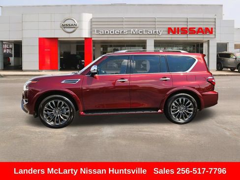 Used 2023 Nissan Armada Platinum w/ Captain's Chairs Package RWD image 8