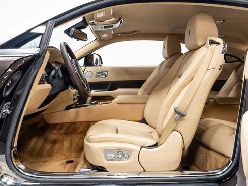Used 2015 Rolls-Royce Wraith RWD image 6