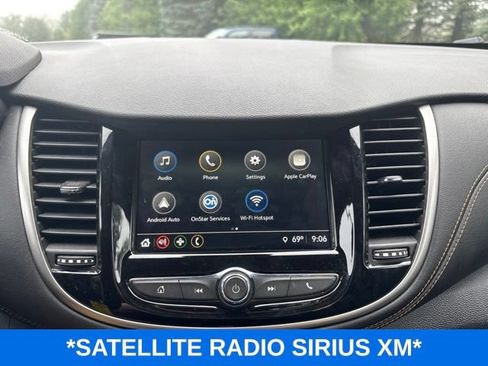 Used 2018 Chevrolet Trax LT FWD image 9