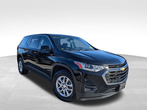 Used 2020 Chevrolet Traverse LS image 1